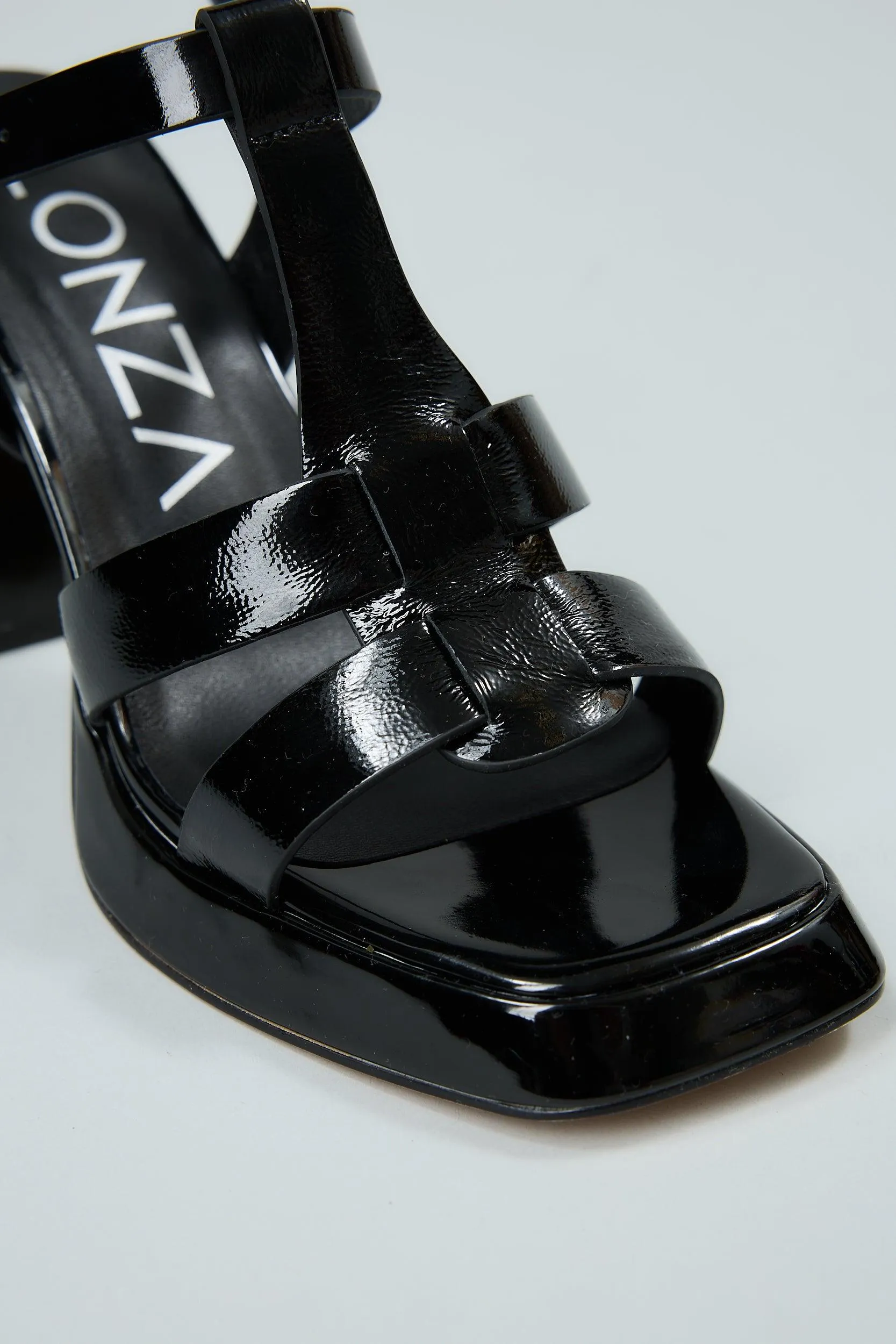 Biatrice Black