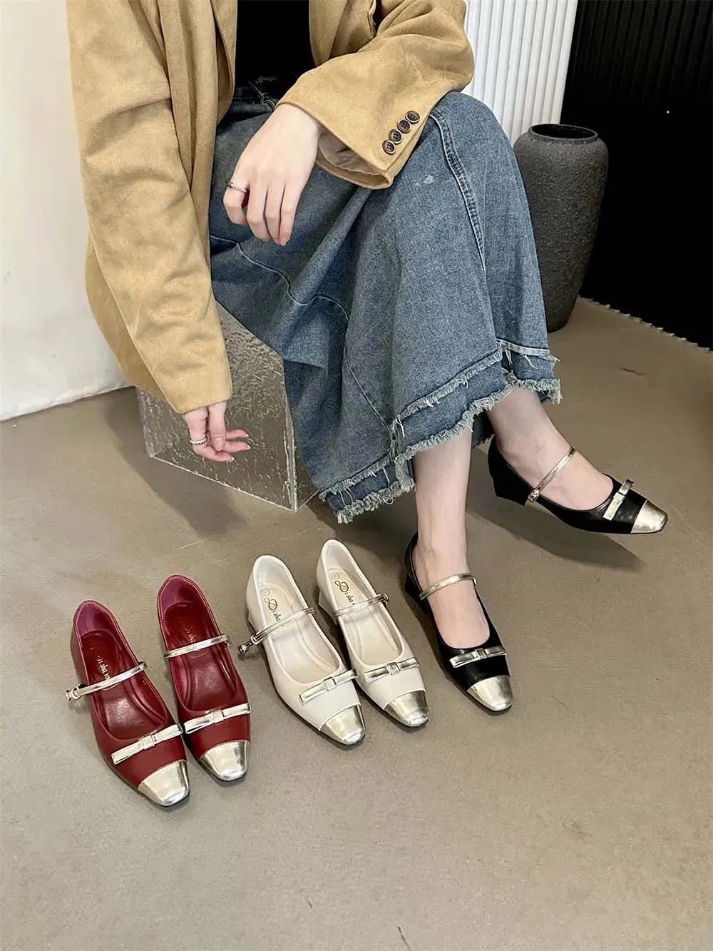 binfenxie  -  Patent Leather Women Loafers Daily Shoes Bow design Black Red White Flat Mid Heeled Dress Shoes Woman Slip On Party Pumps 35-39