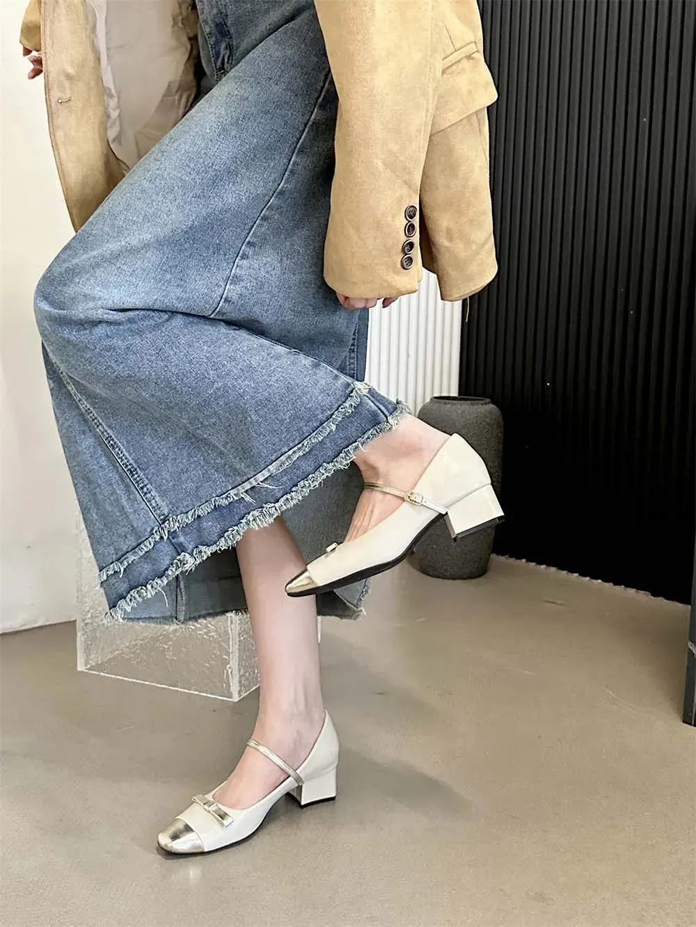 binfenxie  -  Patent Leather Women Loafers Daily Shoes Bow design Black Red White Flat Mid Heeled Dress Shoes Woman Slip On Party Pumps 35-39