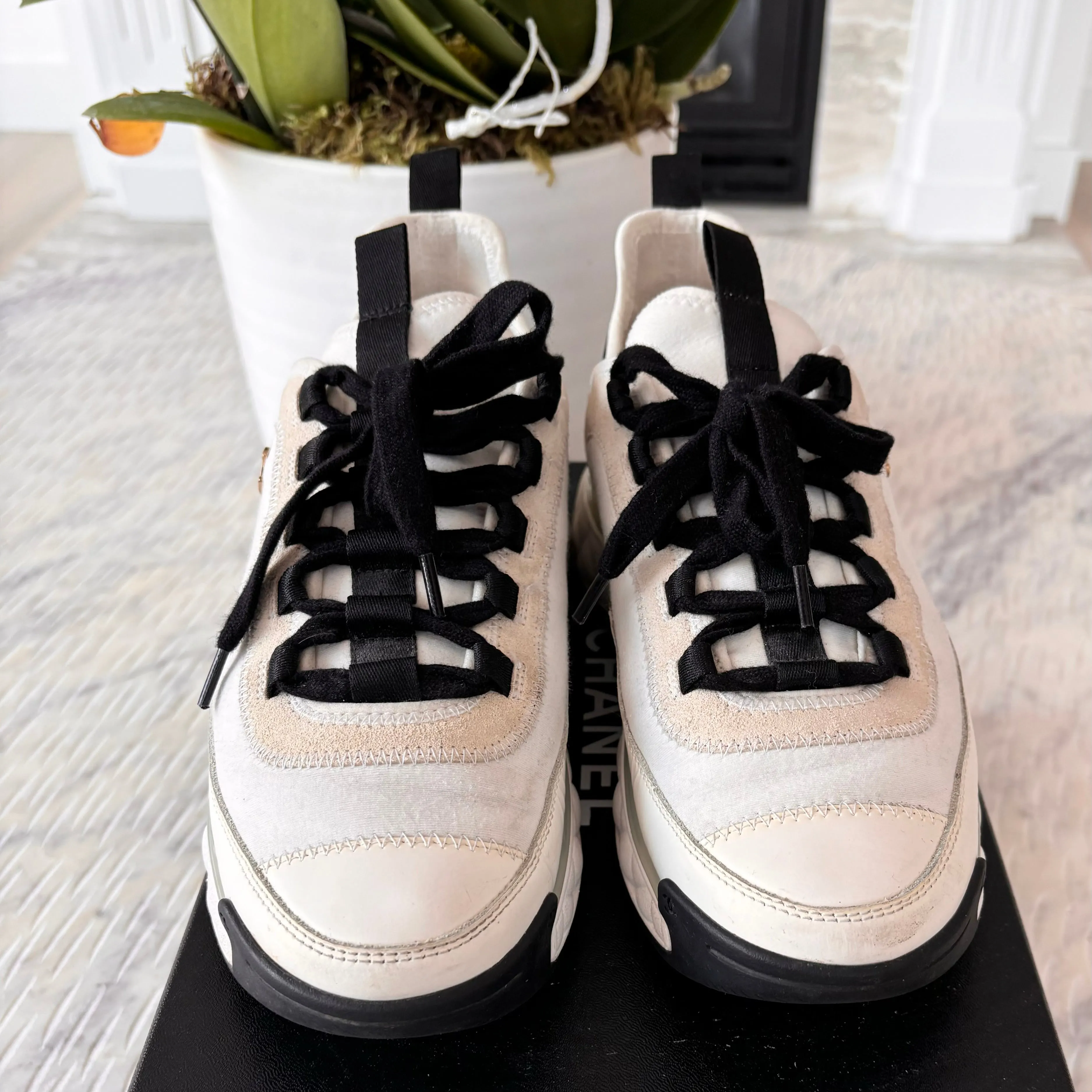 Chanel CC Sneakers 37.5