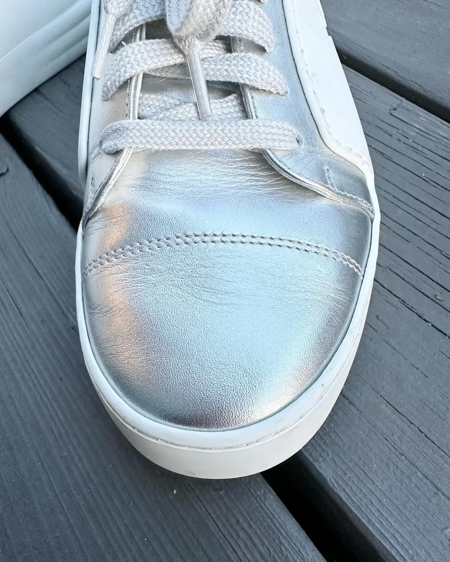 CHANEL Leather Rubber CC Logo Low Top Sneakers