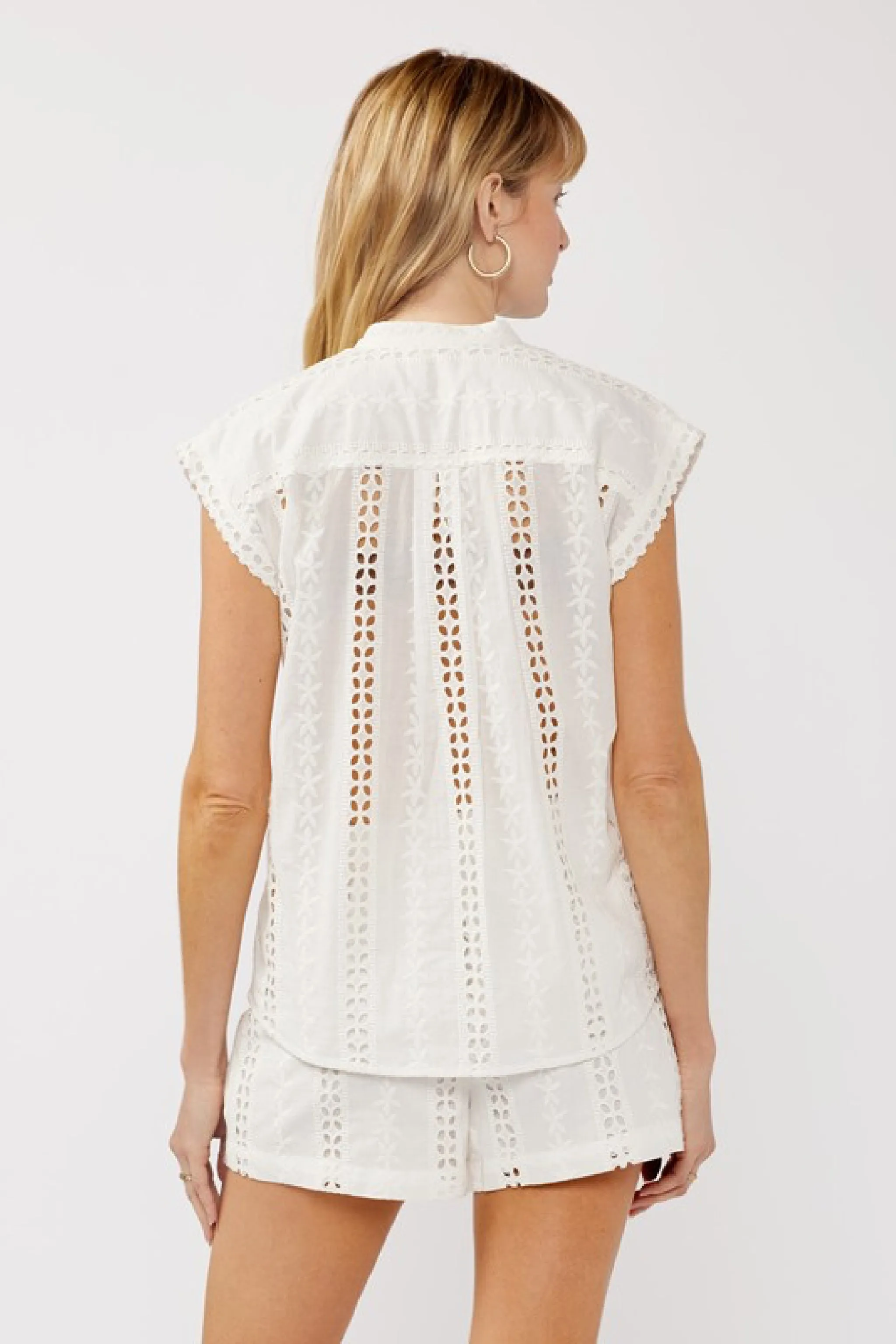 Ginger Short Sleeve Eyelet Floral Print Top White