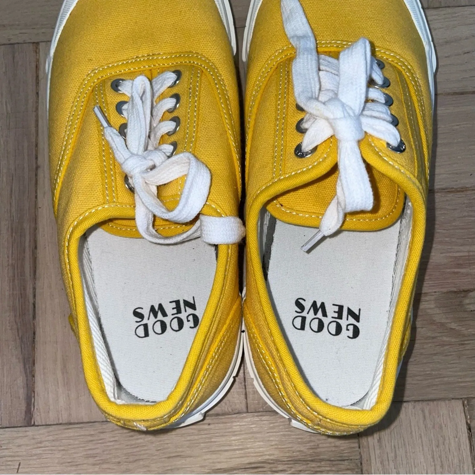 Good News London Chunks Platform Low Top Canvas Sneakers (W10) - (W10.5)