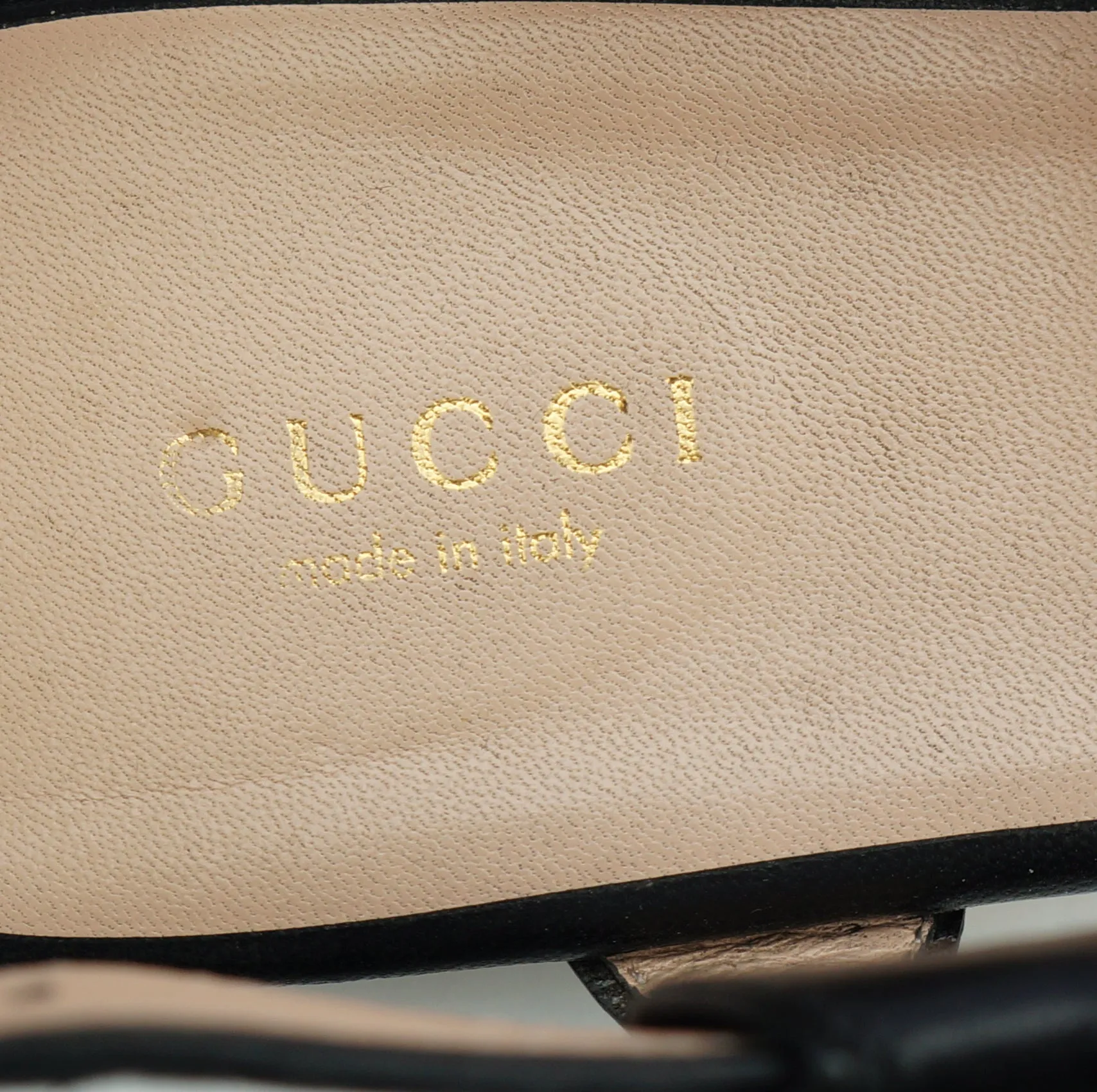 GUCCI 2016 WILLOW PEARL THONG SANDALS