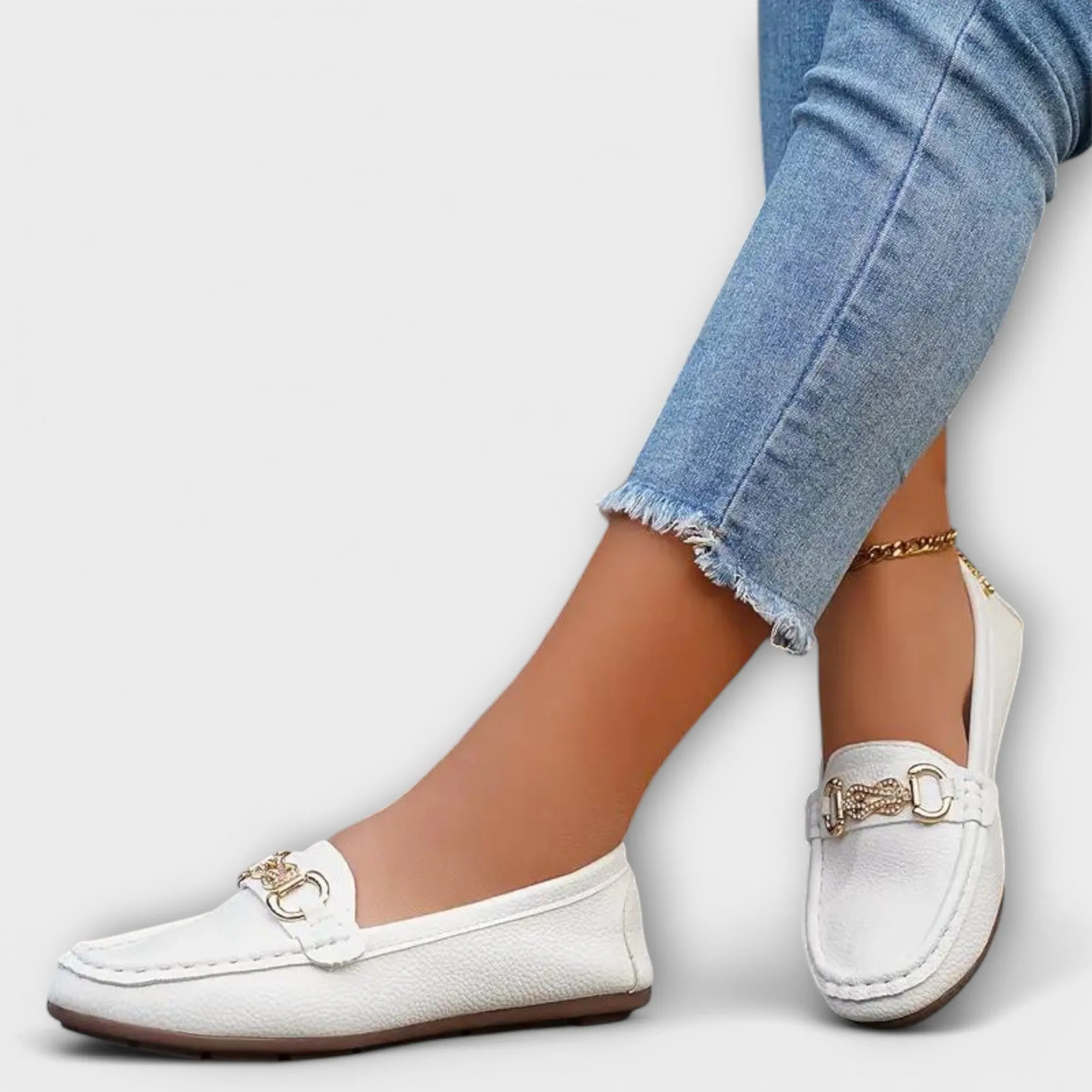 Lara - Classic Loafer