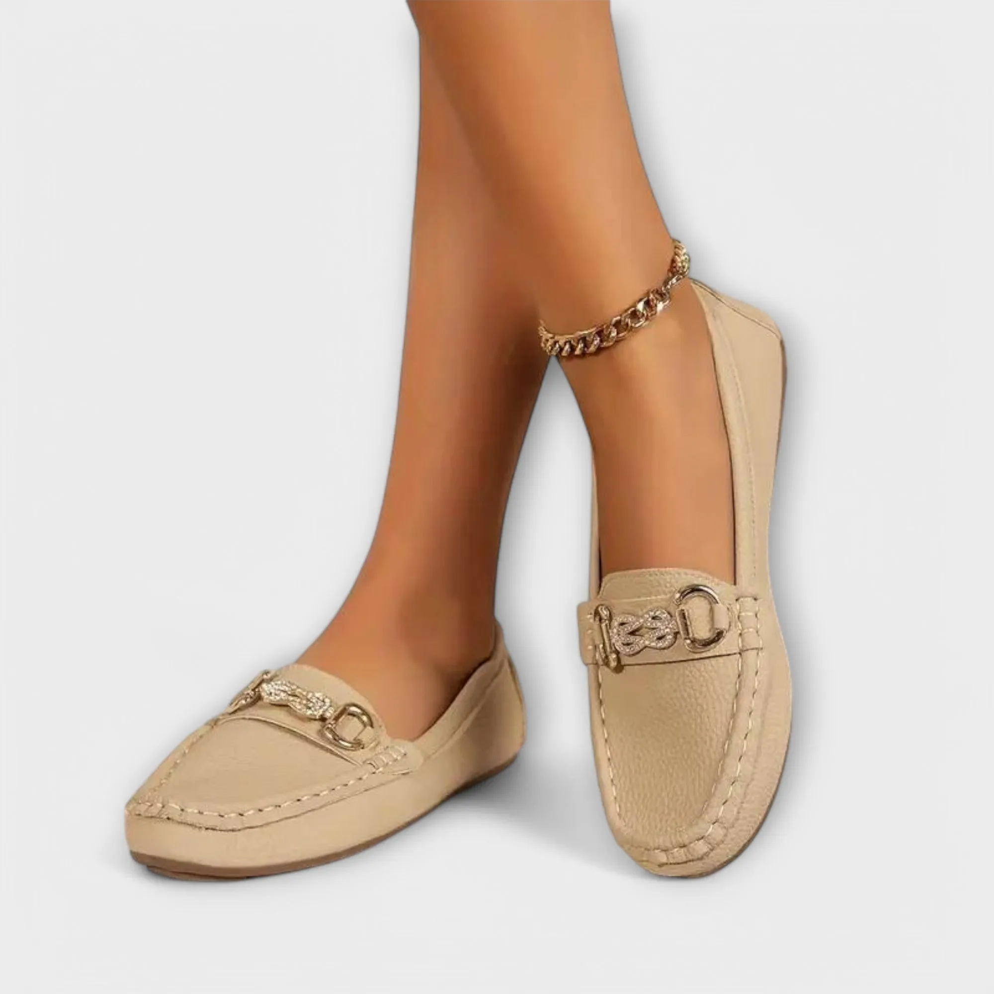 Lara - Classic Loafer