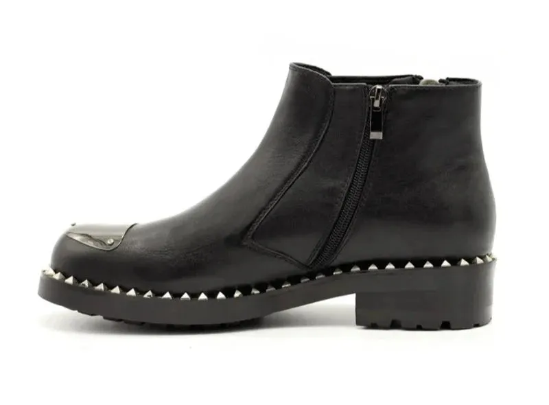 Round Toe Zipper Chelsea Boots