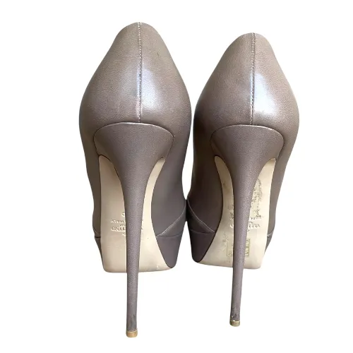 VALENTINO Brown Taupe Leather Rockstud Pleated Platform Pumps, Size 39